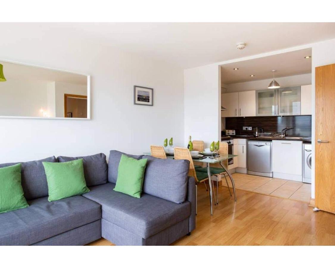 Central Belfast Apartments, Victoria Place ภายนอก รูปภาพ