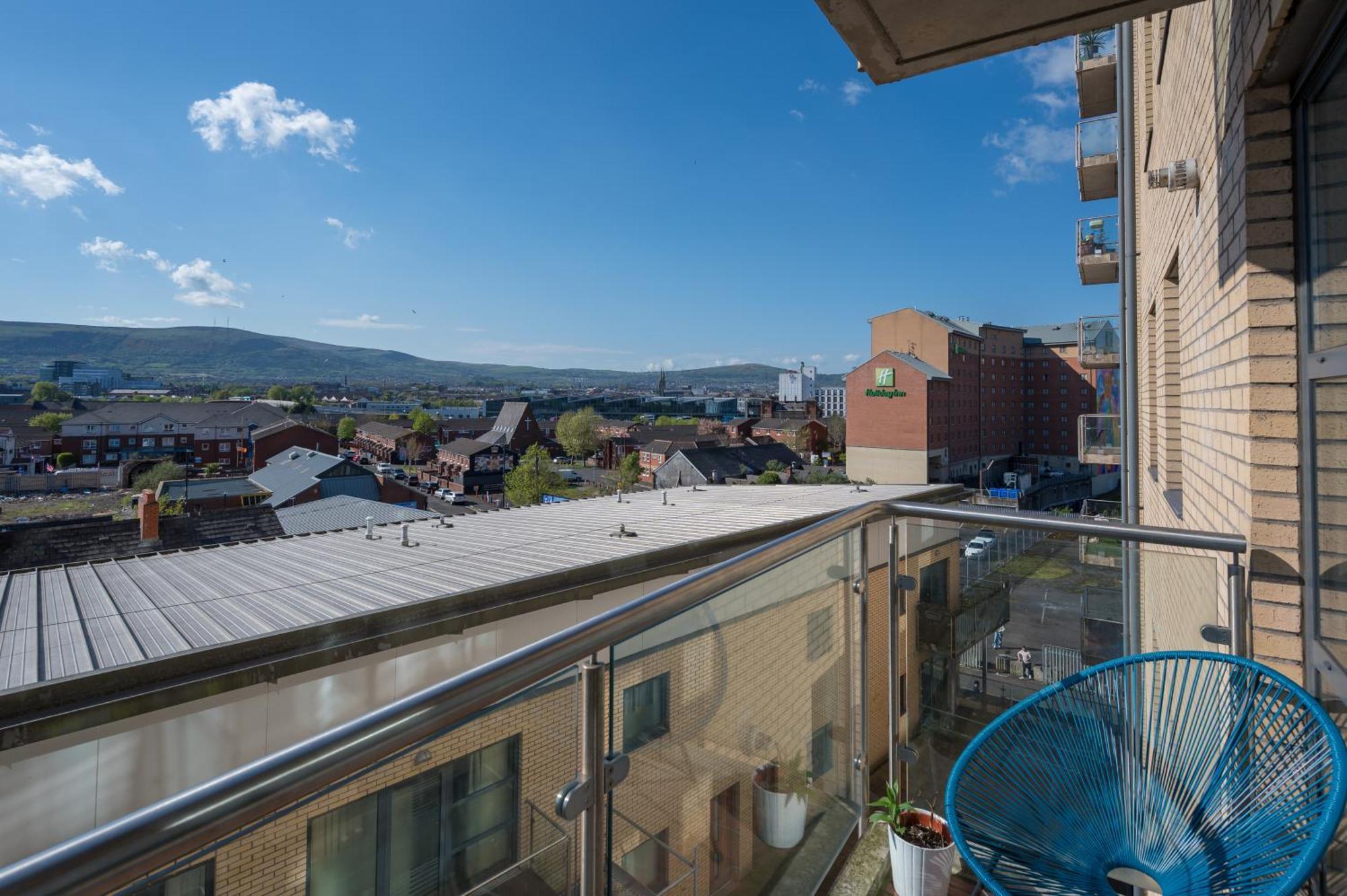 Central Belfast Apartments, Victoria Place ภายนอก รูปภาพ