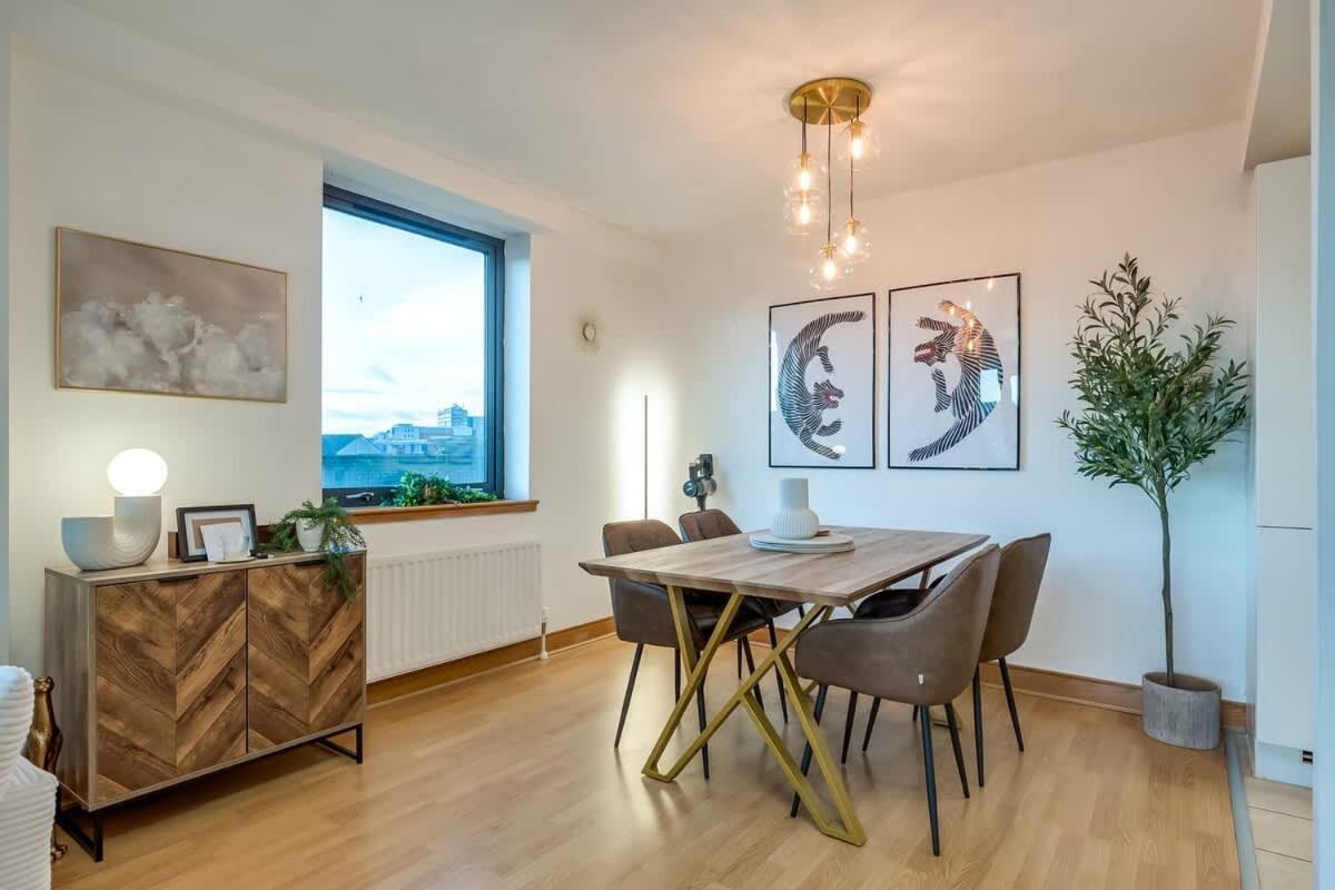 Central Belfast Apartments, Victoria Place ภายนอก รูปภาพ